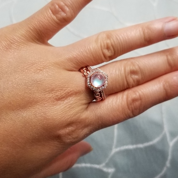 💎NEW💎 GOLD PLATED MOONSTONE RING SET - Picture 3 of 8